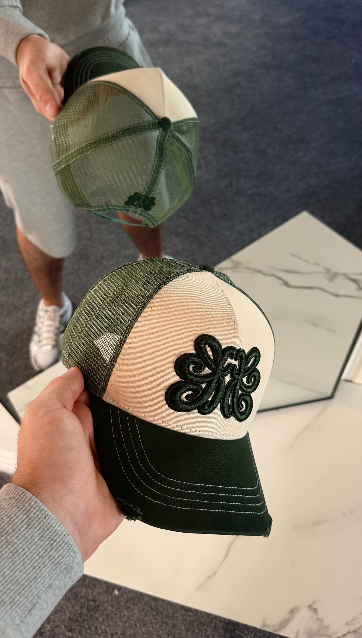 MONOGRAM TRUCKER              ‘CREAM/FOREST’
