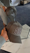 MONOGRAM TRUCKER                ‘GREY’